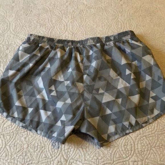 🔥SOLD🔥Nike Running Shorts - Picture 3 of 4